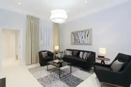 Queensgate Court - 121