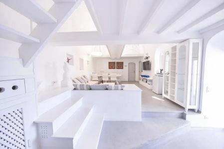 Trieris Villa & Suites - 98