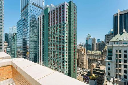 Hampton Inn Times Square Central - 16