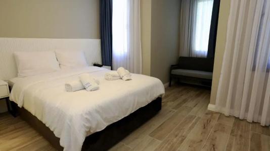 Sel Suite - 25