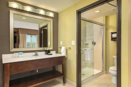 Hampton Inn & Suites/Hamilton Place - 39