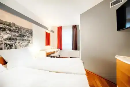 ibis Bonn - 41