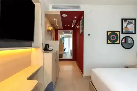 Hampton by Hilton Center - 29