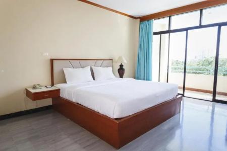 Surin Majestic - 75