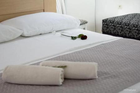 and Rooms Degra - 26