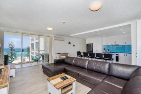 Burleigh Beach Tower - 52