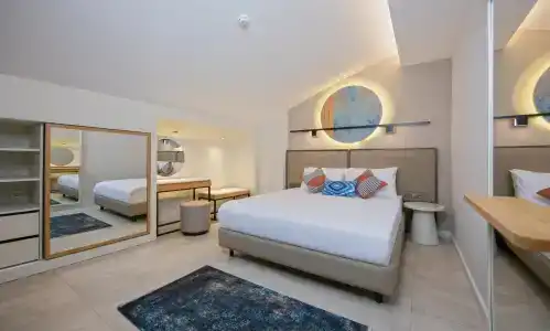 A Suite Side - 4