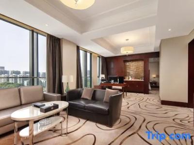 White Horse Lake Jianguo - 102
