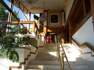 Country Plaza - 15