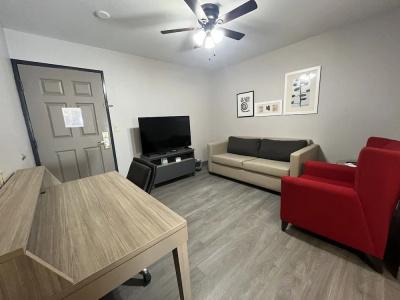 Country Inn & Suites by Radisson, West, KS - 78