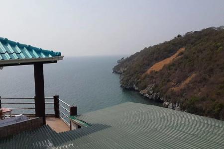 Yellow House Koh Sichang - 12
