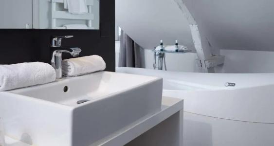 Best Western Le Cheval Blanc -Centre- Vieux Port - 135