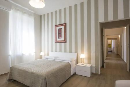 Regis Condo - 175