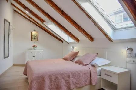 Kastel 1700 Boutique - 68
