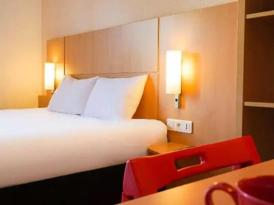 ibis Annecy Centre Vieille Ville - 63