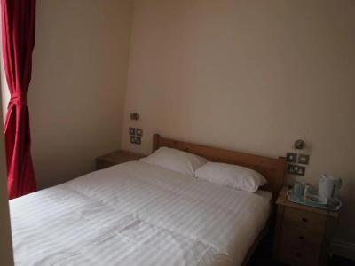 Earls Court Garden - 70