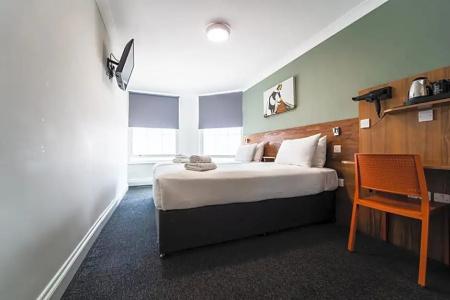Chelsea Guest House - 36