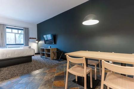 Days Inn & Suites by Wyndham - 41