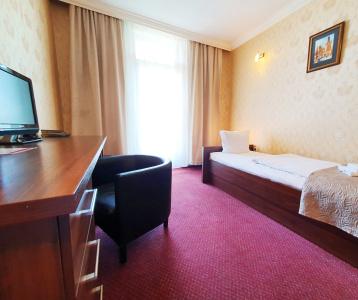 Relax Inn - 11