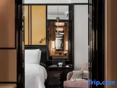 The Peninsula - 41