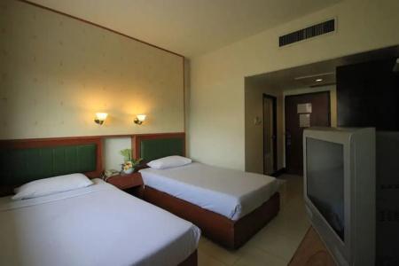River Inn - 4