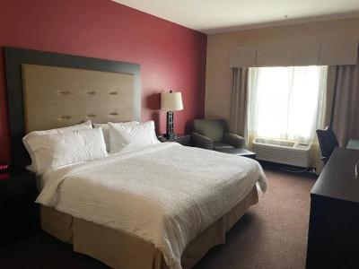 Holiday Inn Express Vancouver North - 55