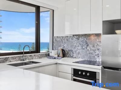 Pacific Broadbeach - 70