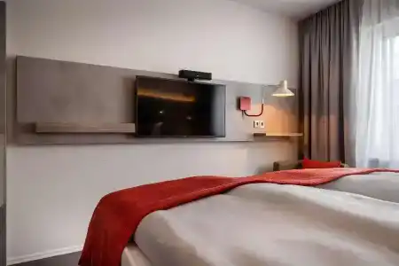 the niu Hide - 1