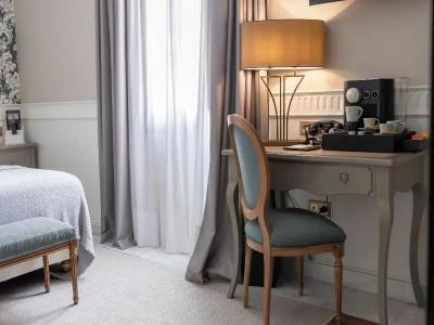 Gravina 51 - 37