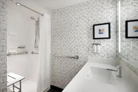 Holiday Inn, An Ihg - 171