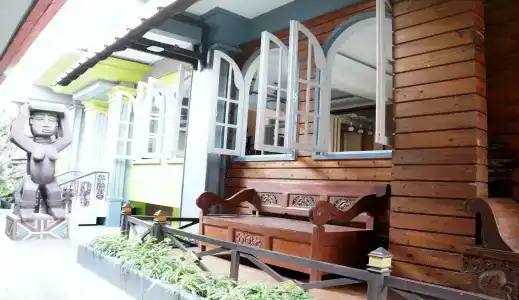Airlangga - 9