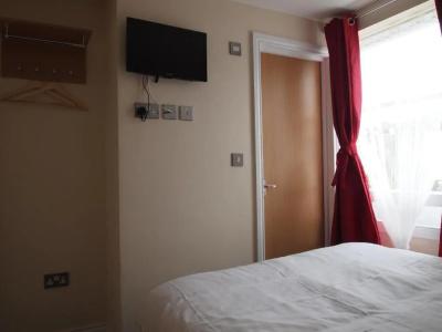 Earls Court Garden - 67