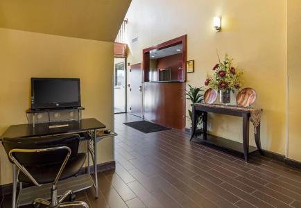 Econo Inn & Suites Sw - 12