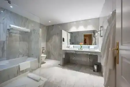 Rector - 72