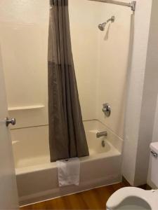 6-Phoenix, AZ - West - 5