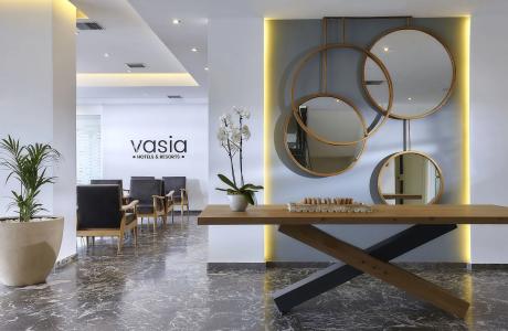 Vasia Royal - 12