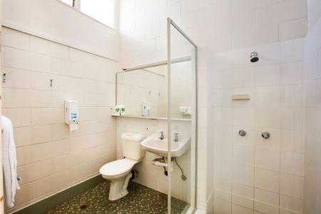 Sunnybank - 24