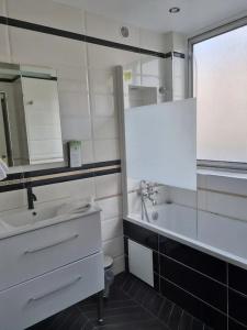 Kyriad Direct Rouen Centre Gare - 38