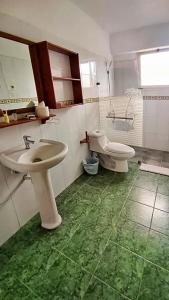 Acuarium Suite Resort - 33