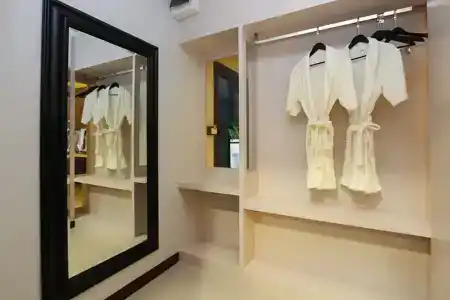 Udtel Boutique - 22