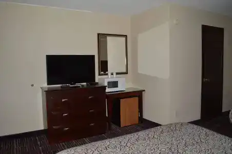 Economy Inn - 3