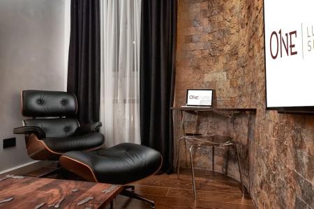One Luxury Suites - 154