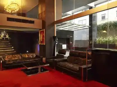 Galleria Sukhumvit 10 Bangkok by Compass Hospitality - 2