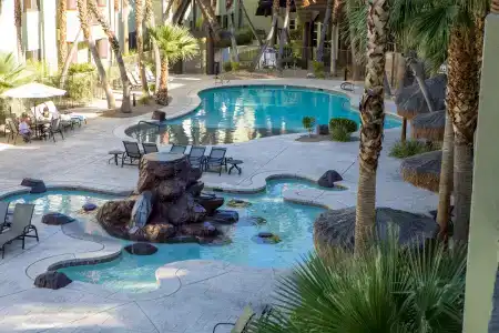 Tahiti All-Suite Resort - 6