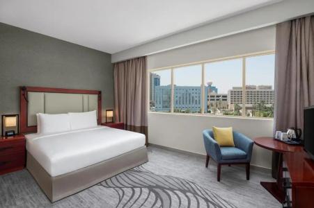 DoubleTree by Hilton Ras Al Khaimah - 52