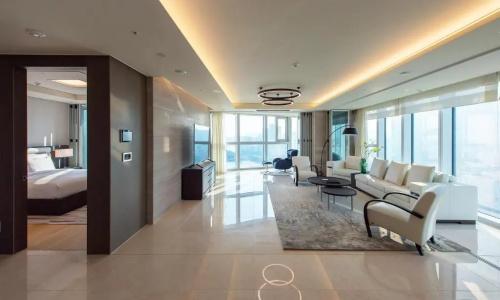 Lct Residence - 106