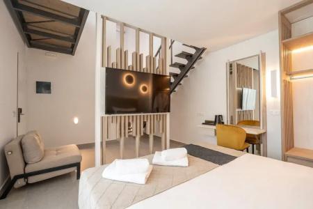 Mirablue Luxury Residences - 300