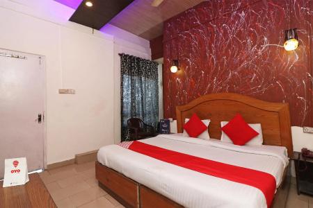 Oyo 77137 Hotle Castle Inn - 0