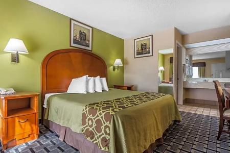 Rodeway Inn - 21