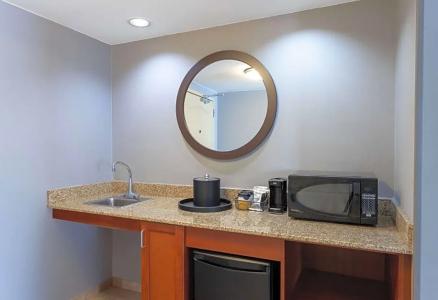 Hampton Inn & Suites Minneapolis St. Paul Airport - Mall of America - 36